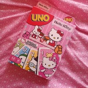 Hello kitty uno card game